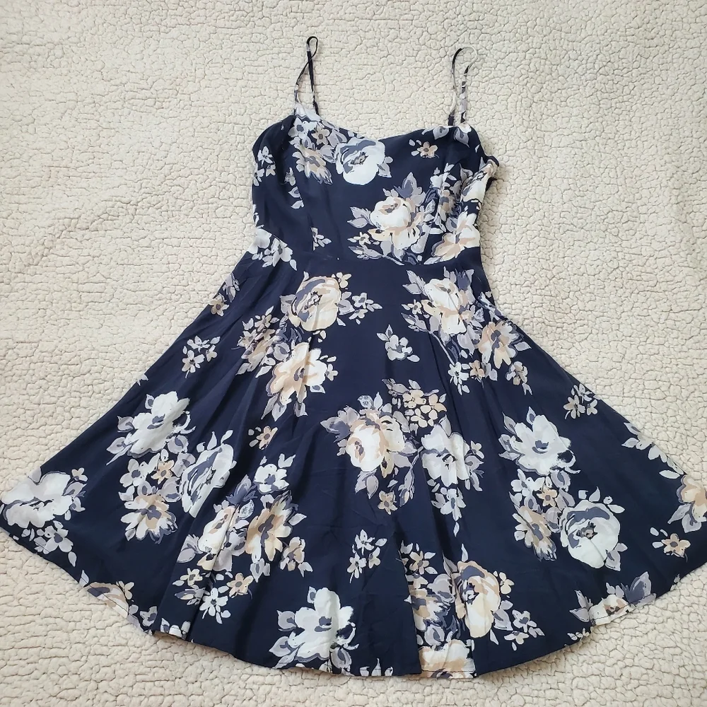 NWOT Old Navy Floral Mini Dress Size M - Picture 2 of 14